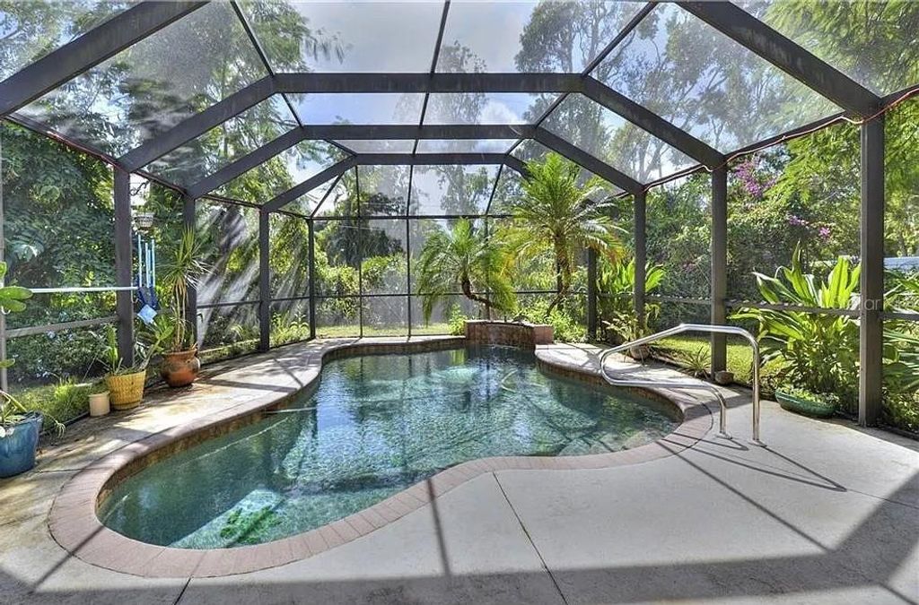 Photo of 1348 Woodmere Lane, Fort Myers, FL 33919 (MLS # TB8446442)