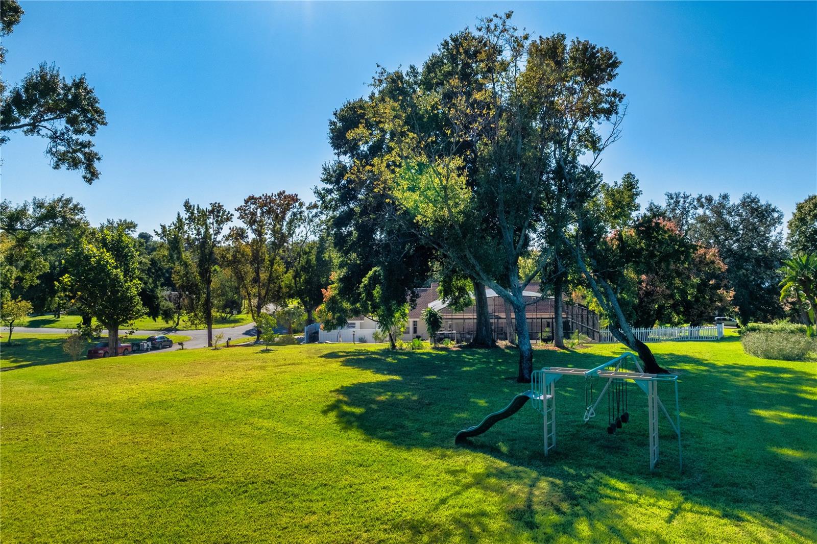 ROBERTS LANDING - Residential Lease