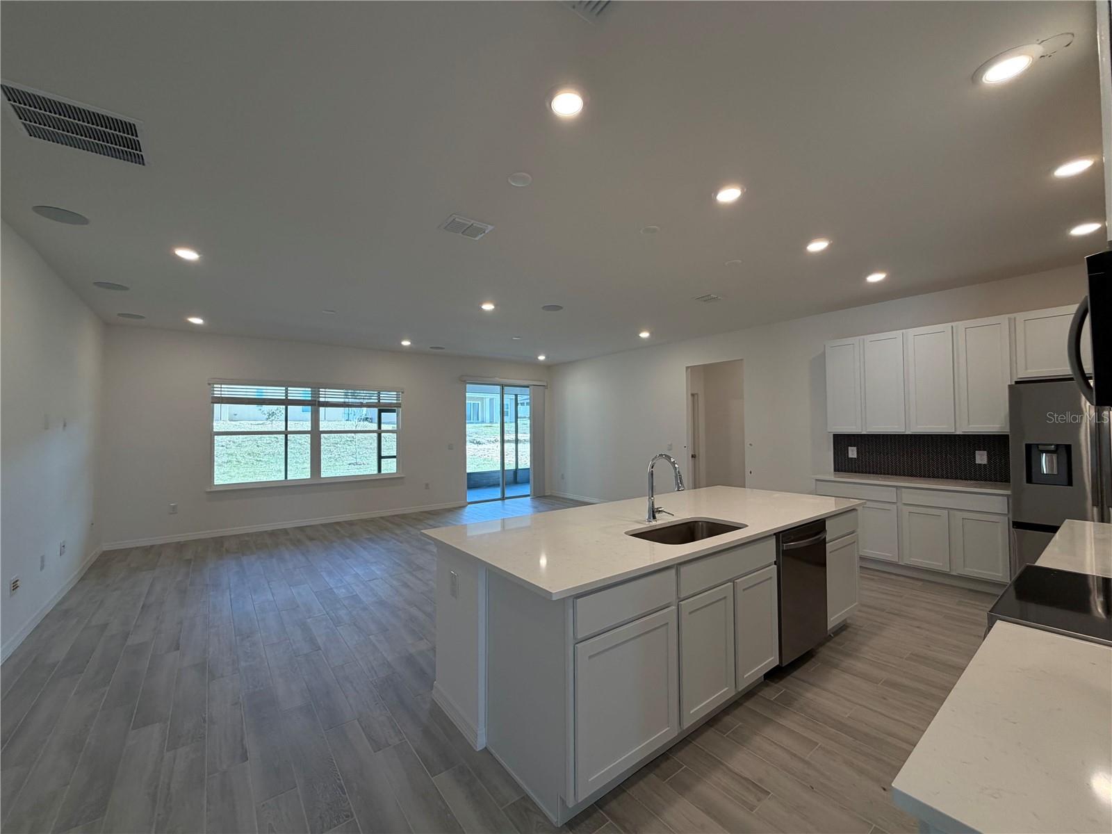 MASCOTTE SUNSET HEIGHTS - Residential