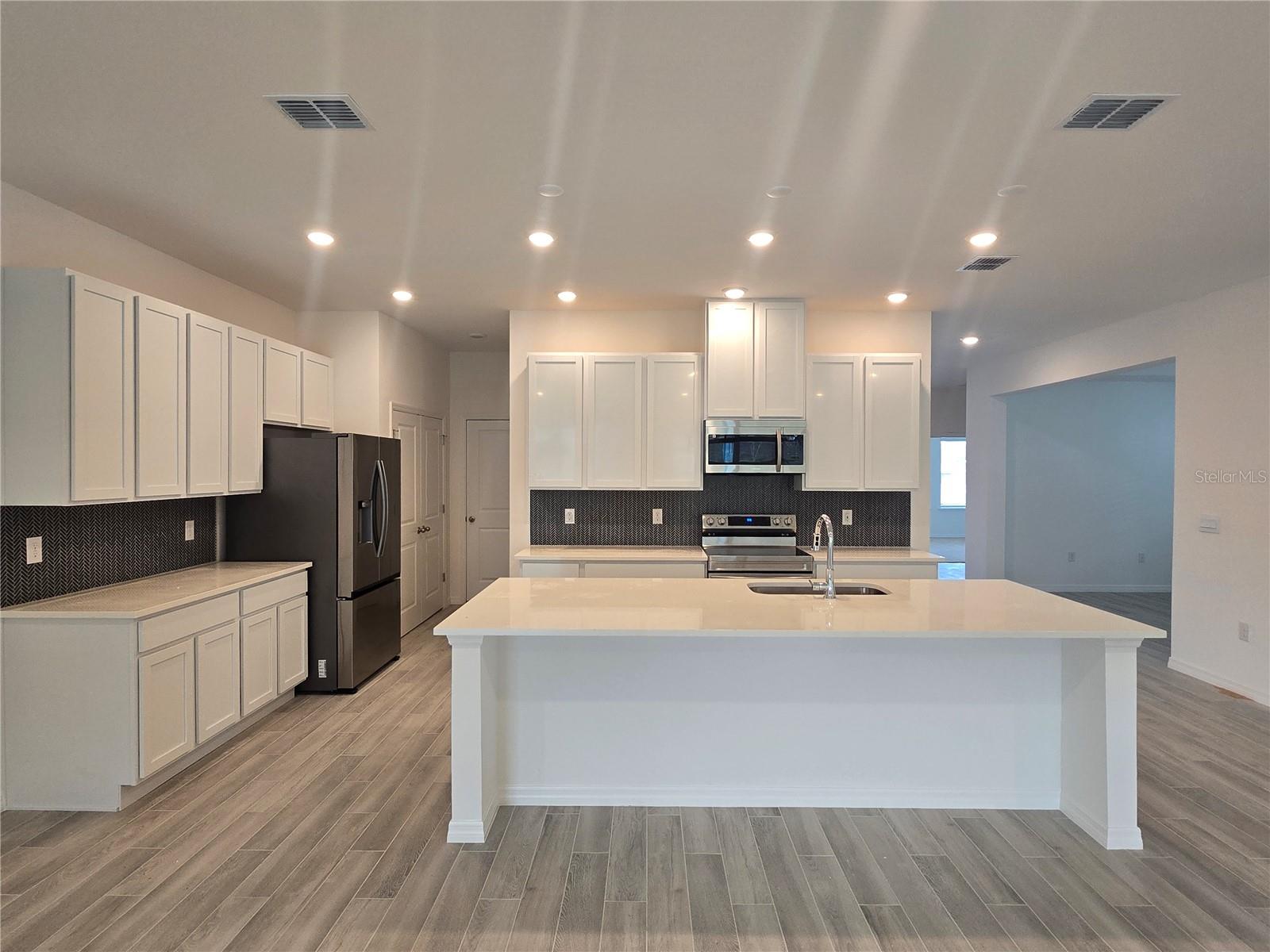 MASCOTTE SUNSET HEIGHTS - Residential