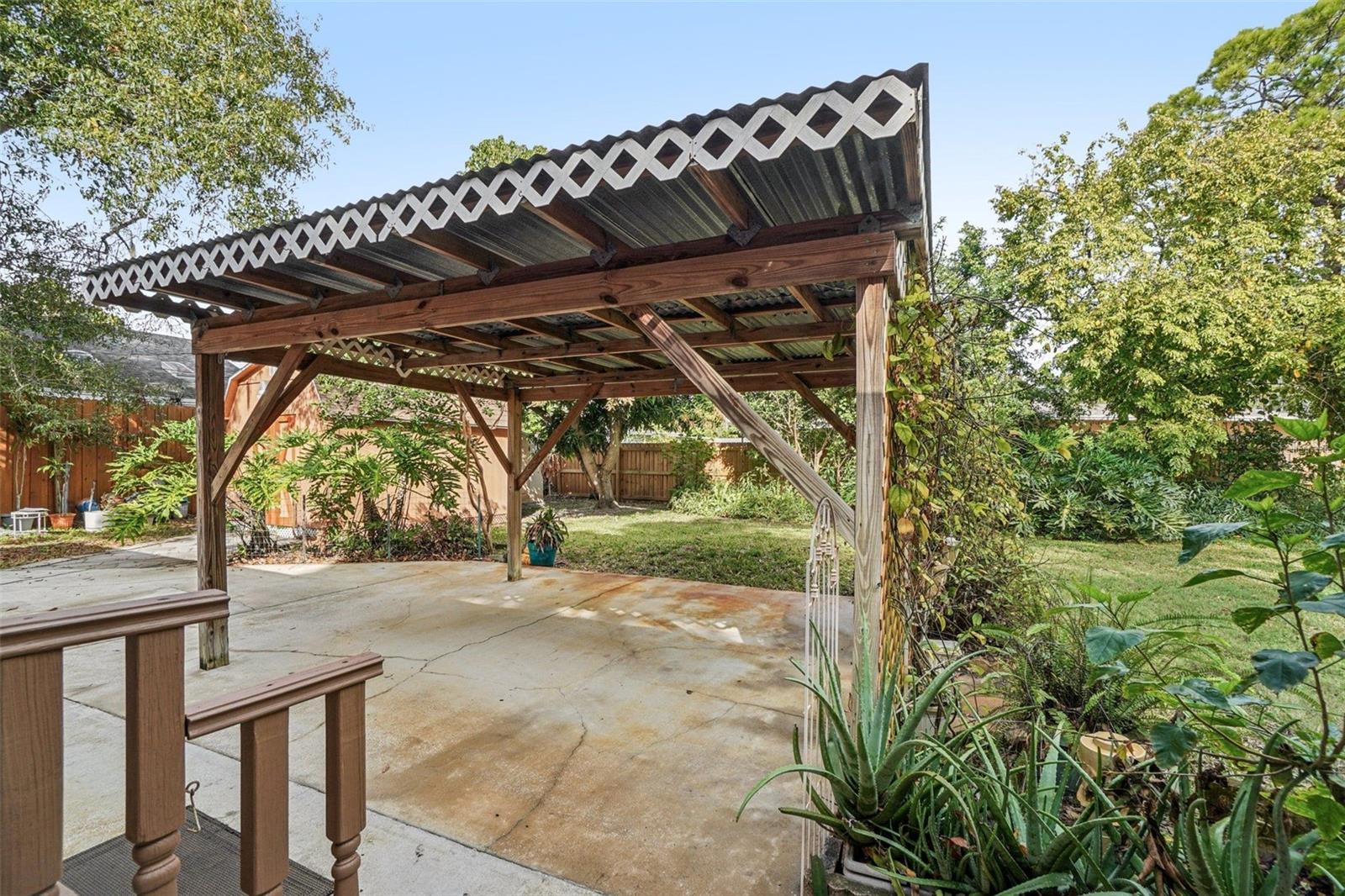 EAGLE CREST - Residential