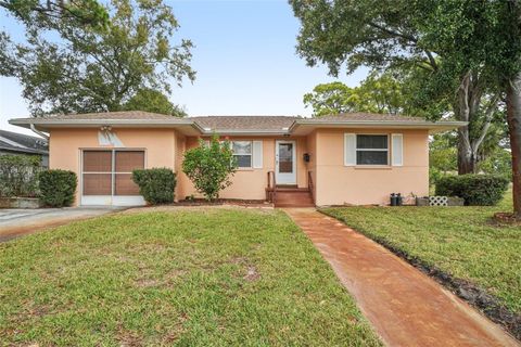 Photo of 6301 7th Avenue N, St Petersburg, FL 33710 (MLS # TB8462802)