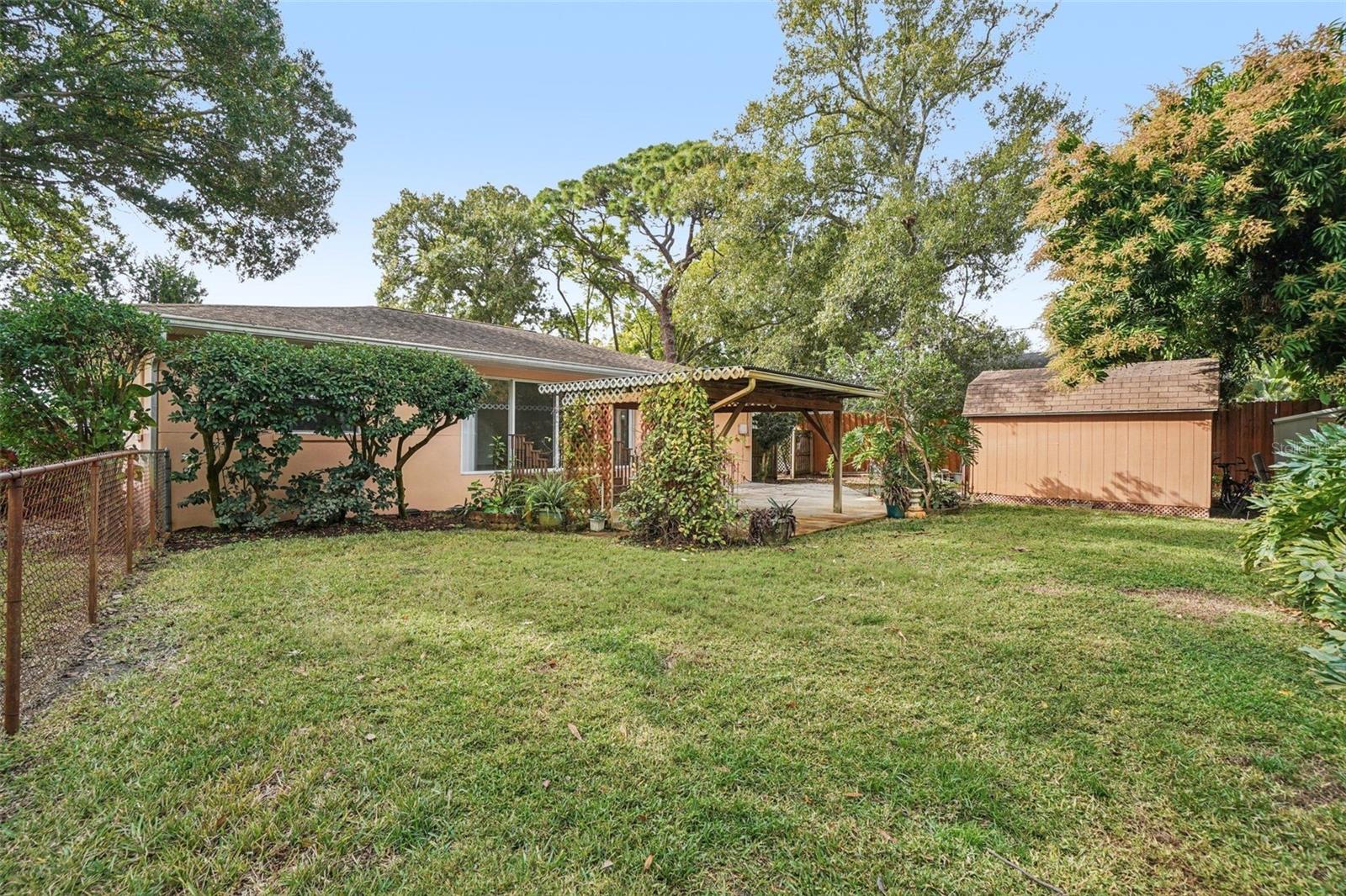 EAGLE CREST - Residential