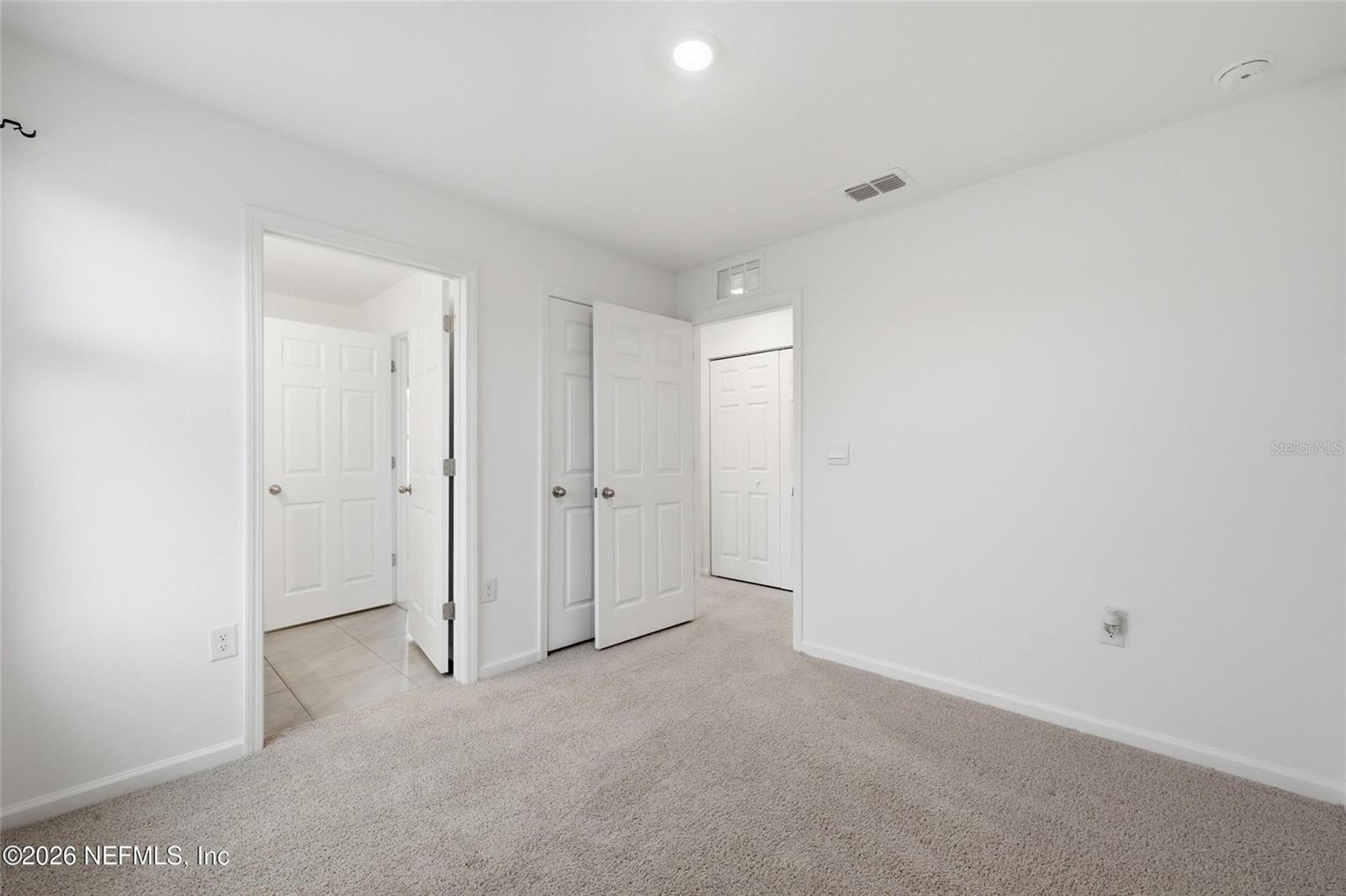 EQUINOX EAST - Residential