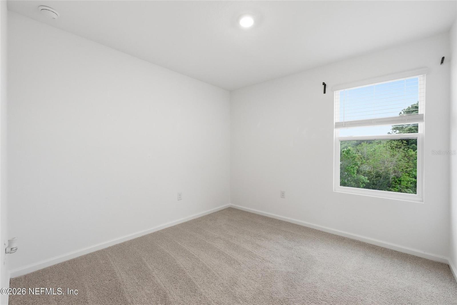 EQUINOX EAST - Residential