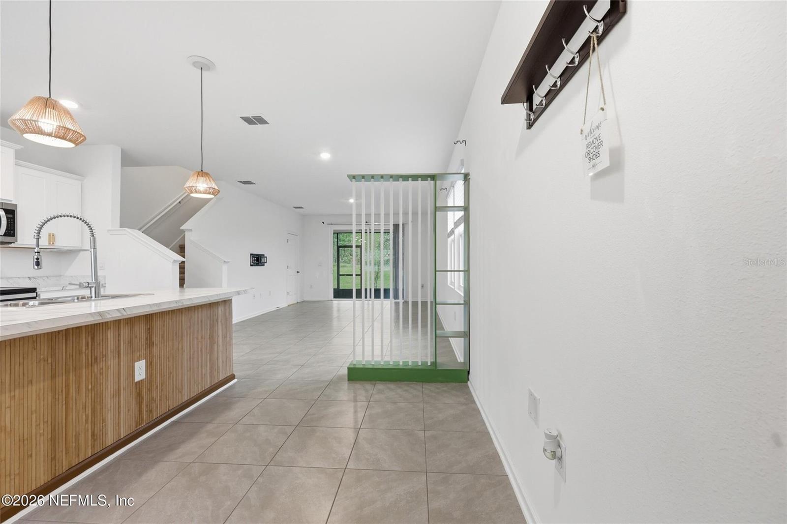 EQUINOX EAST - Residential