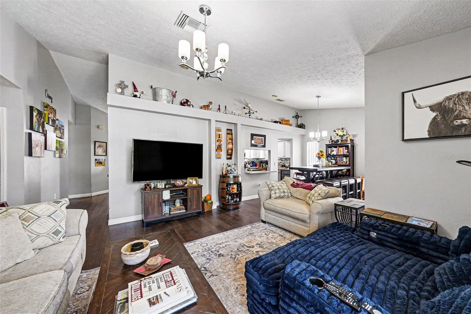 803 HIGH POINT COURT