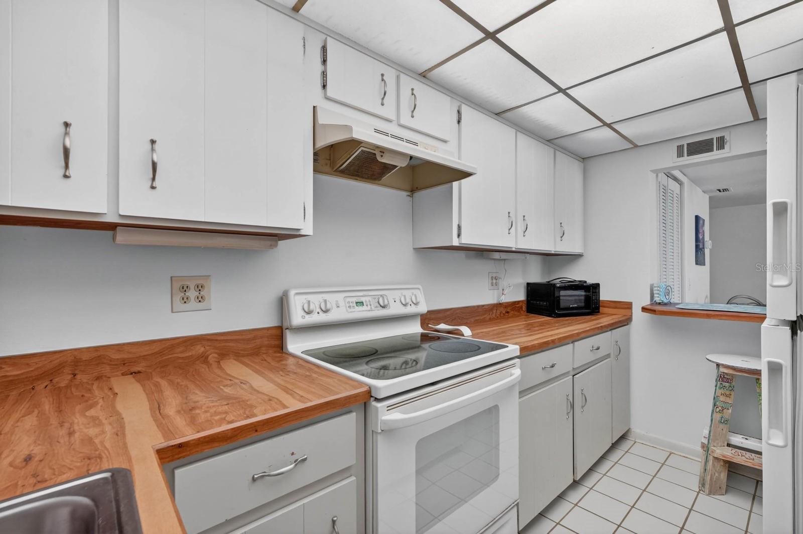 DANBURY BREAKERS CONDO - Residential