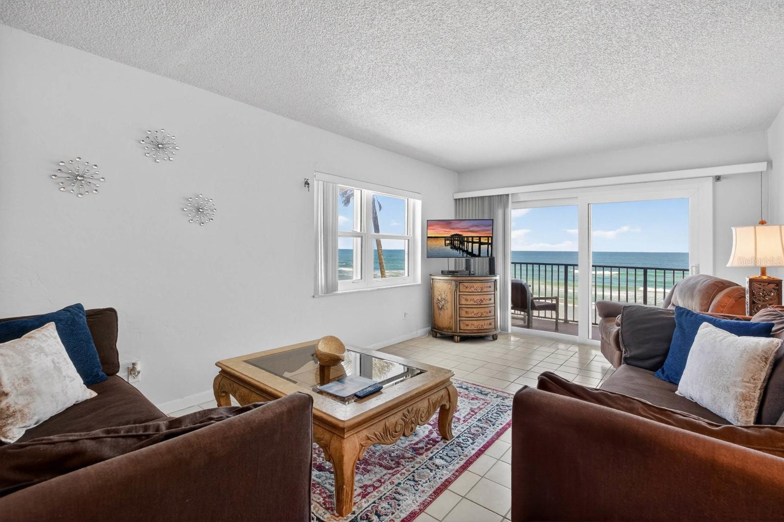 DANBURY BREAKERS CONDO - Residential
