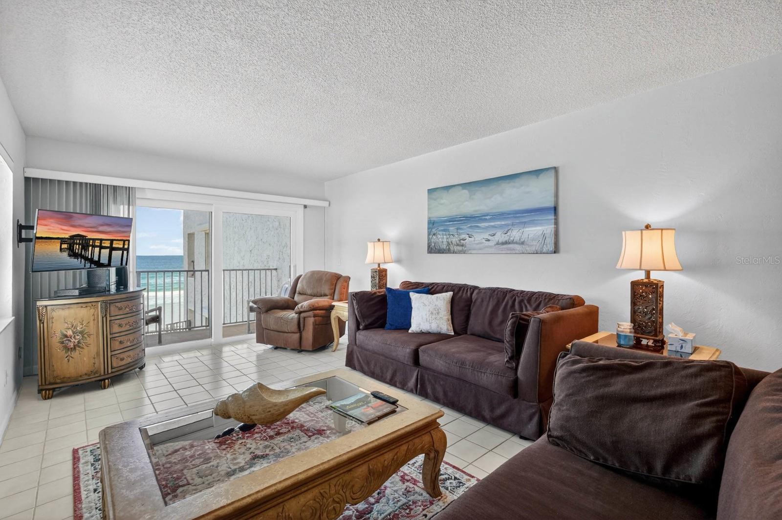 DANBURY BREAKERS CONDO - Residential