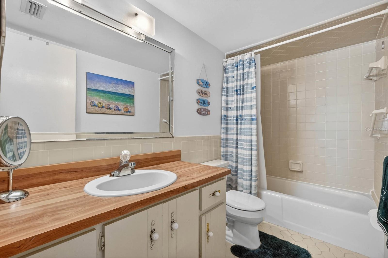 DANBURY BREAKERS CONDO - Residential