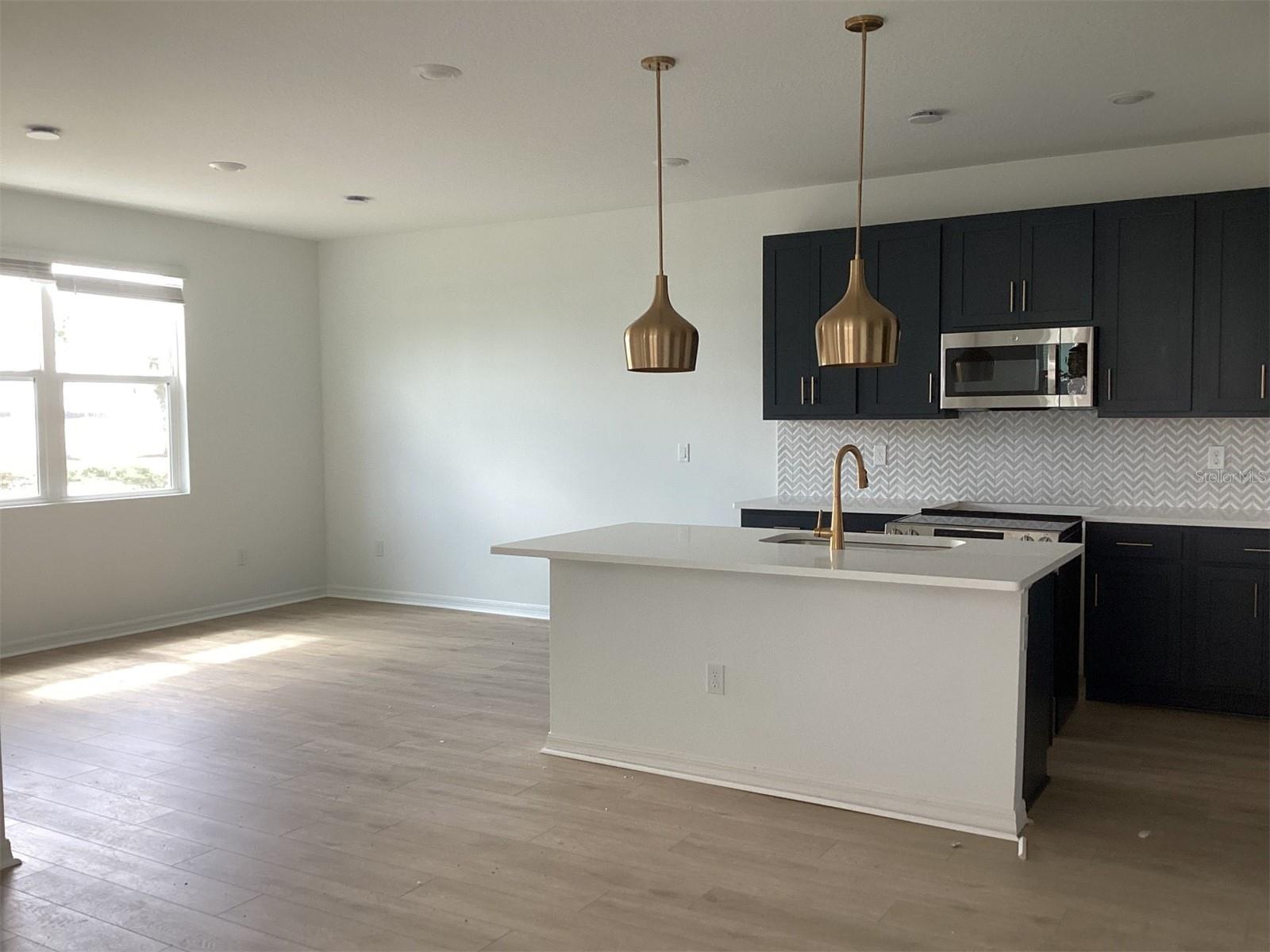 CATAMARAN COVE - PHASE I & II REPLAT - Residential