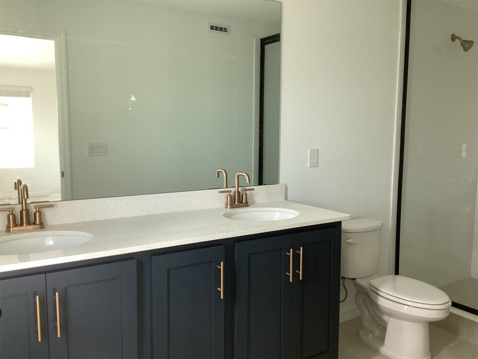 CATAMARAN COVE - PHASE I & II REPLAT - Residential