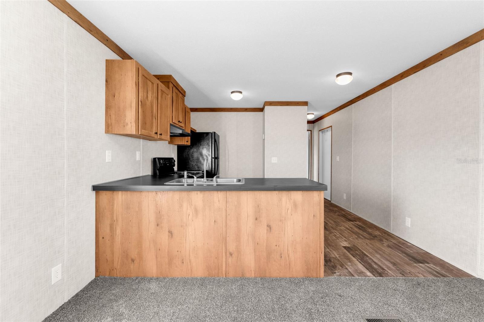 EL JOBEAN WARD 01 - Residential