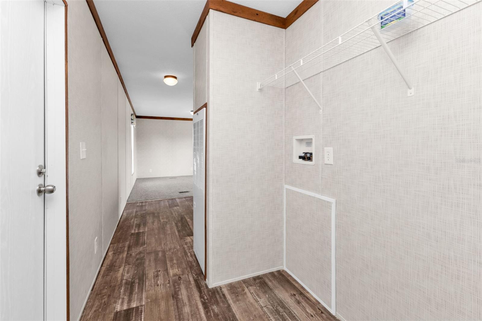 EL JOBEAN WARD 01 - Residential