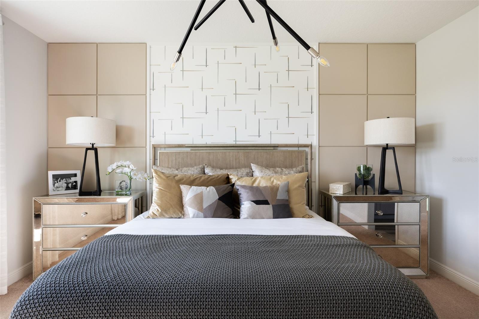 PASADENA WOODS - Residential