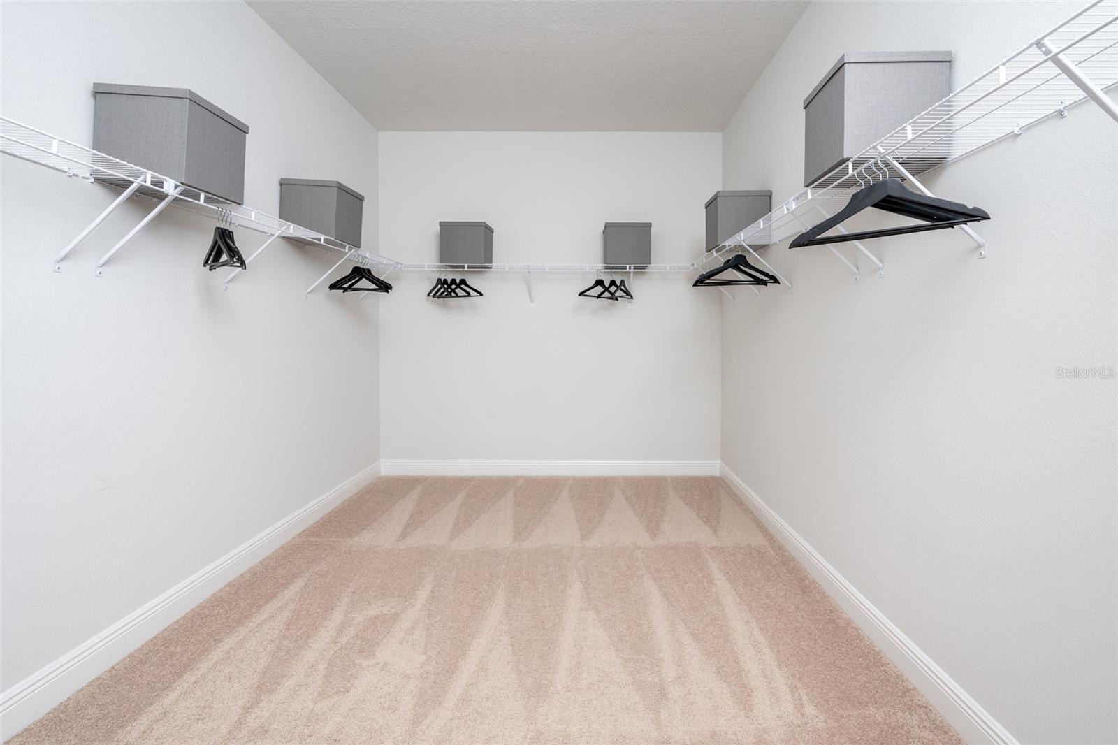 PASADENA WOODS - Residential