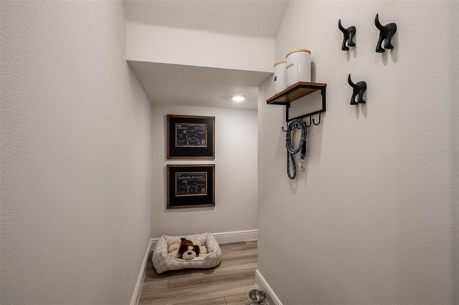 PASADENA WOODS - Residential