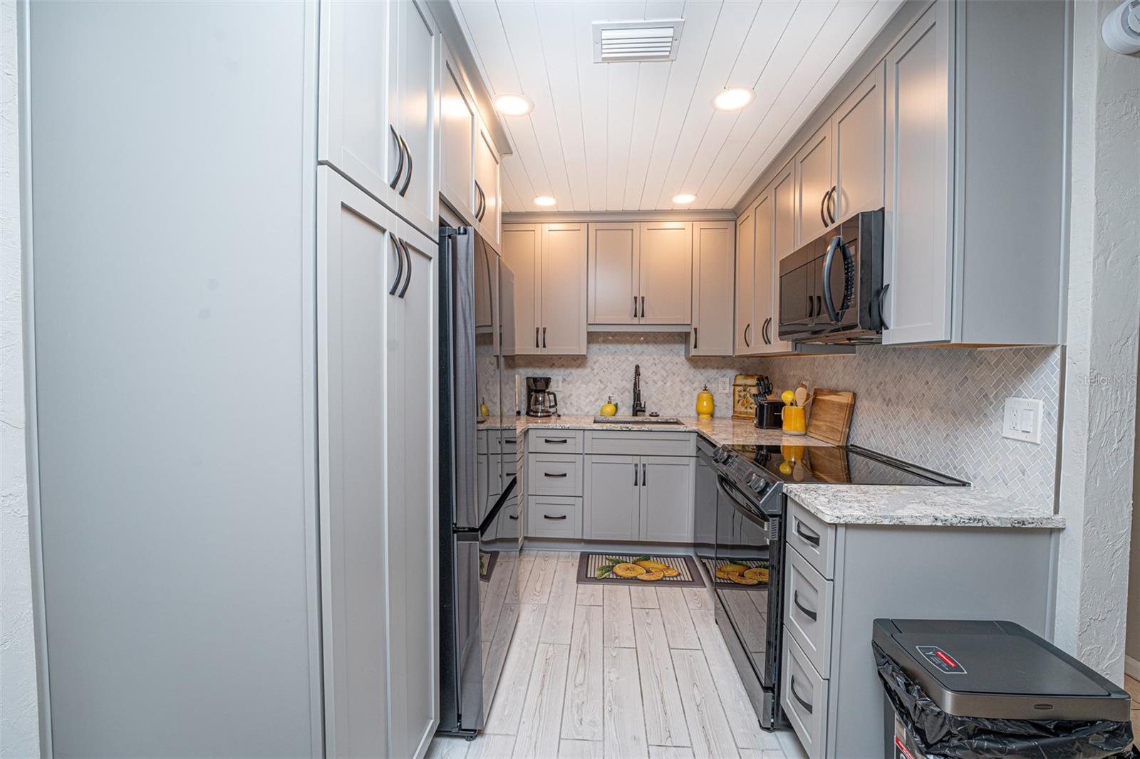 3800 SAXON DRIVE 150