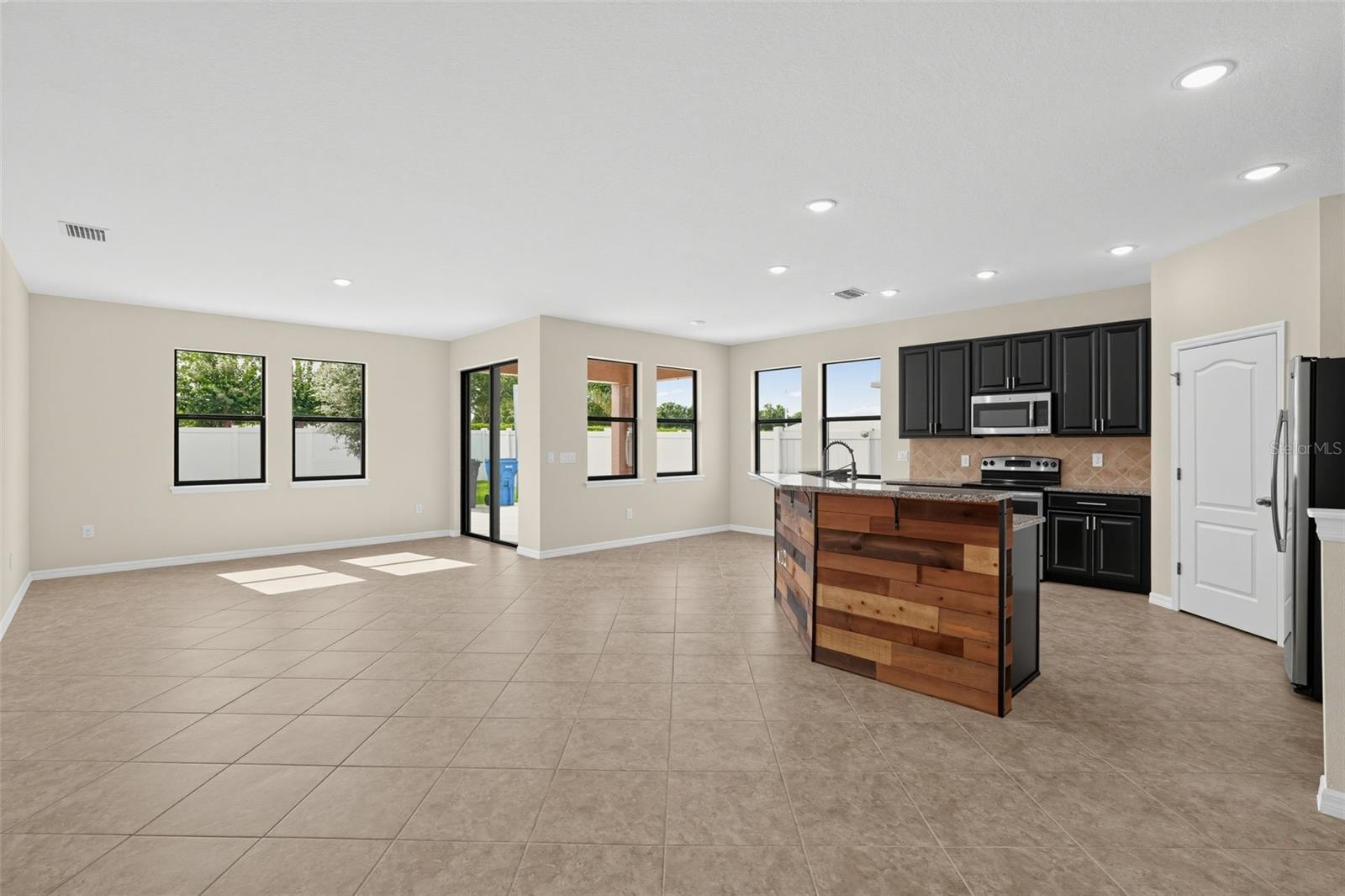 14421 ALISTAR MANOR DRIVE