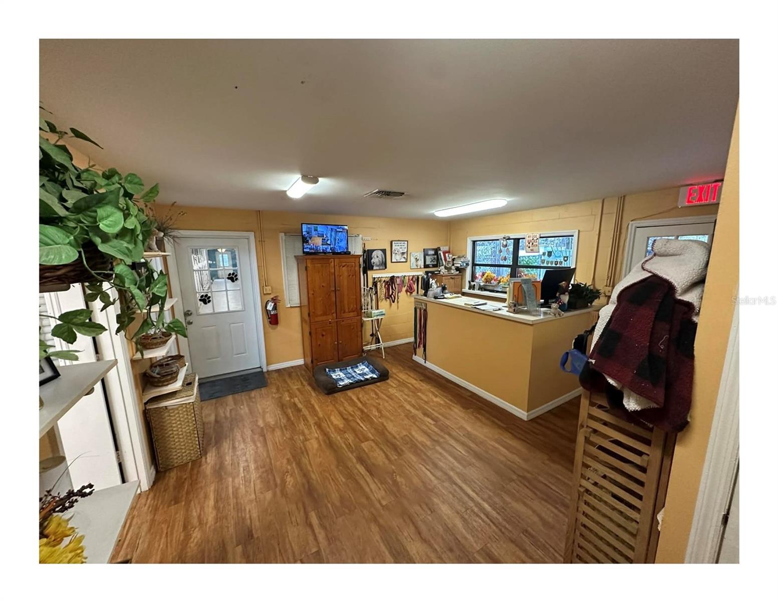 SPRING LAKE AREA - Residential