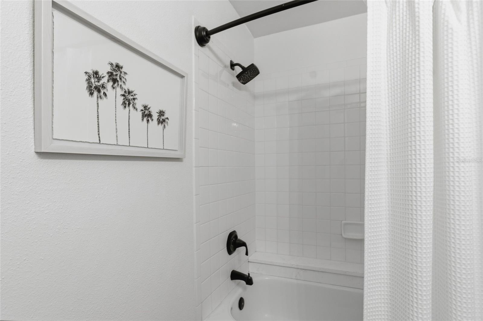 HYDE PARK PLACE II A CONDOMINI - Residential