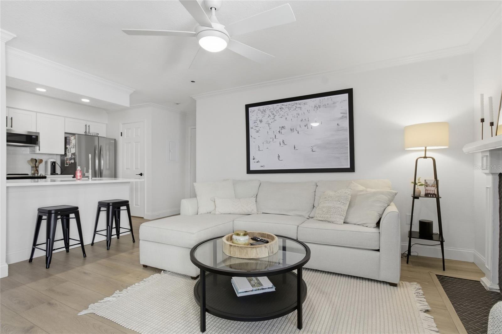 HYDE PARK PLACE II A CONDOMINI - Residential