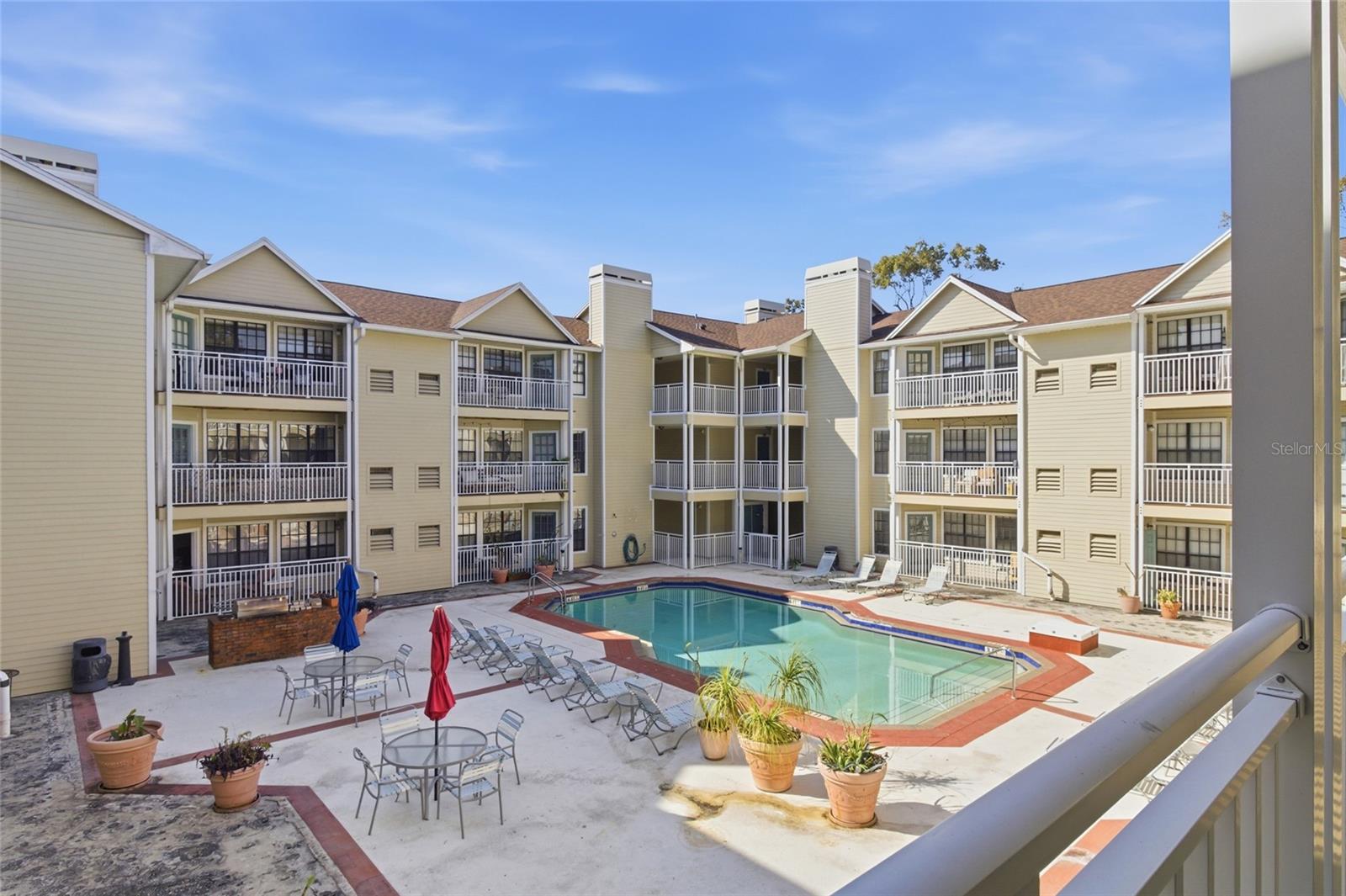 HYDE PARK PLACE II A CONDOMINI - Residential