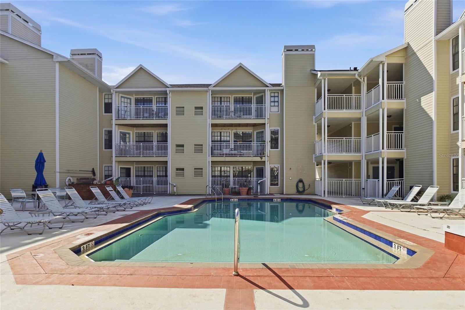 HYDE PARK PLACE II A CONDOMINI - Residential