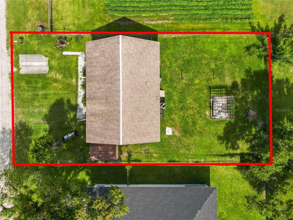 Photo of 2001 W Ball Street, Plant City, FL 33563 (MLS # L4954664)