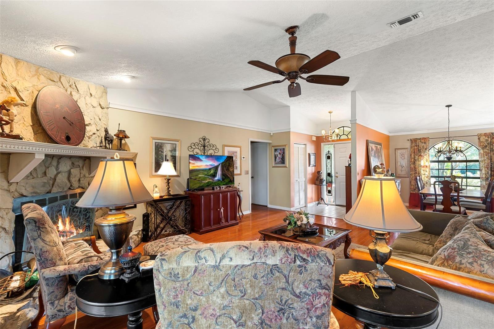 LAKE PADGETT ESTATES - Residential