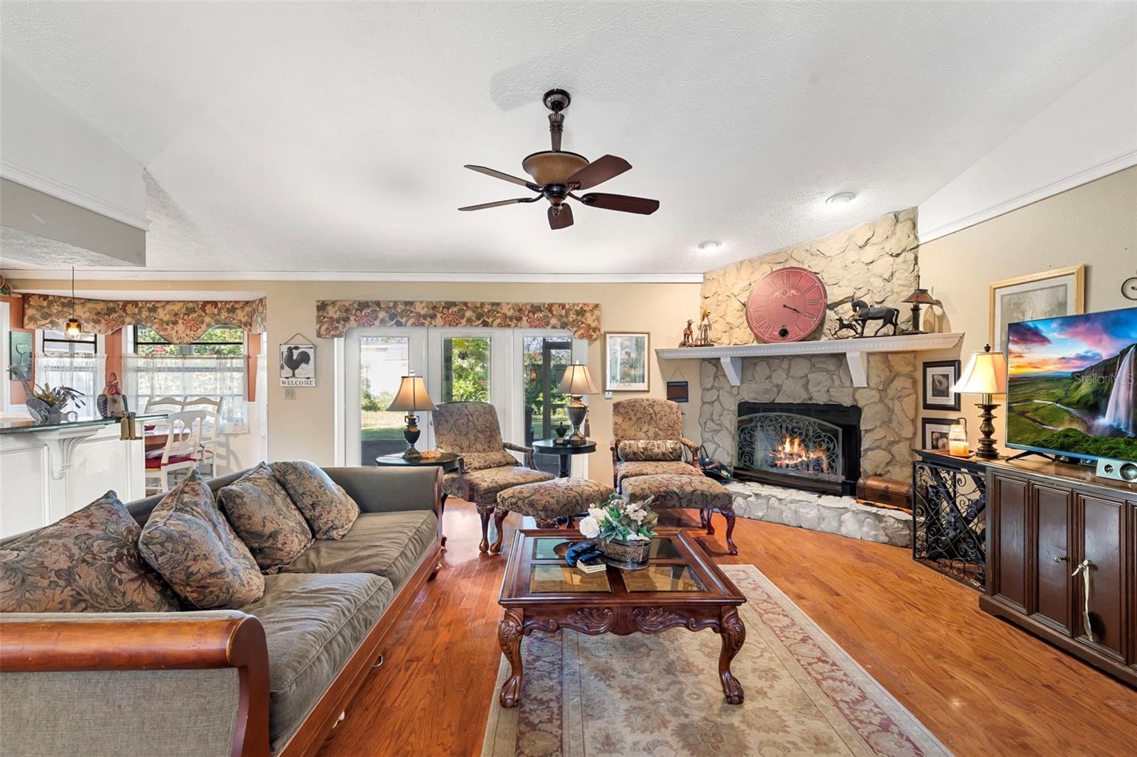 LAKE PADGETT ESTATES - Residential