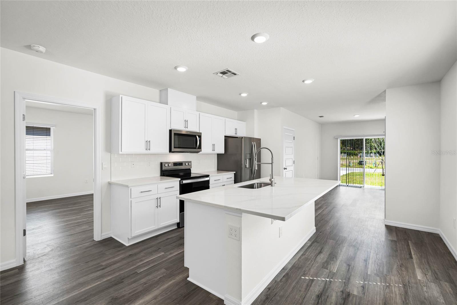 HARMONY ON LAKE ELOISE PHASE 4 - Residential