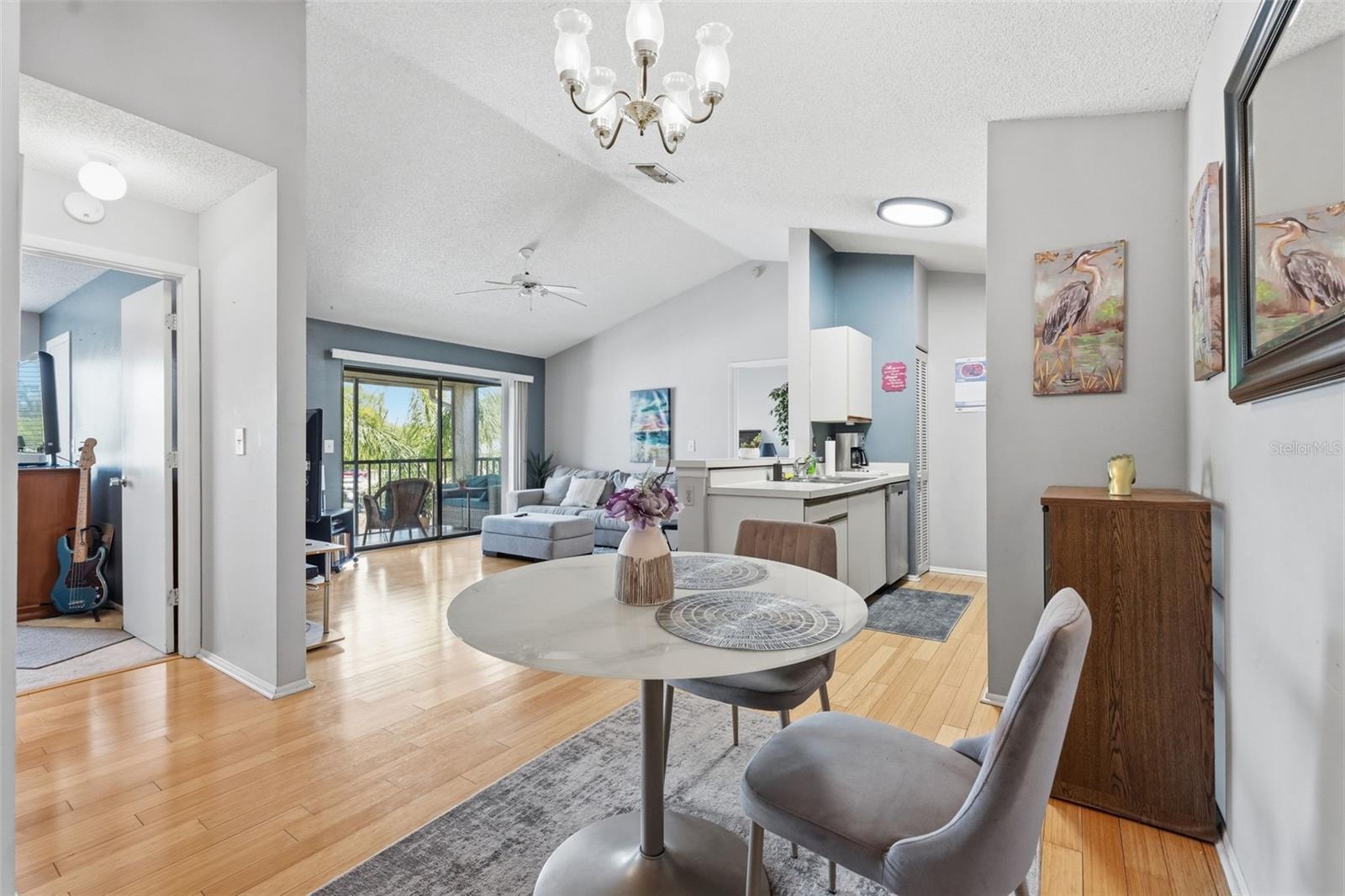 2067 HUNTERS GLEN DRIVE 339