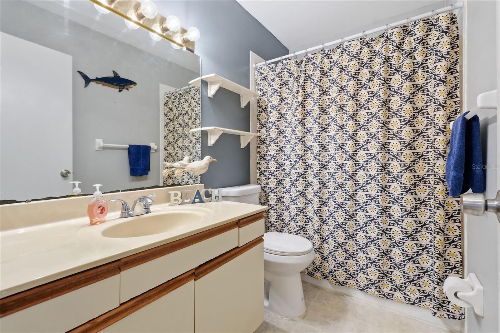 HUNTERS GLEN CONDO - Residential