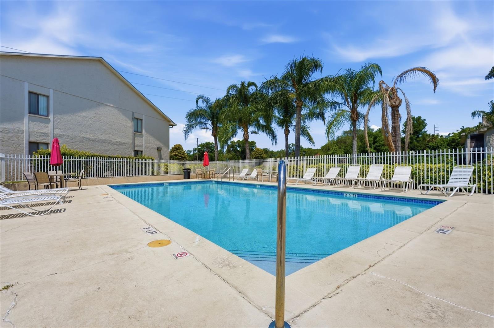 HUNTERS GLEN CONDO - Residential