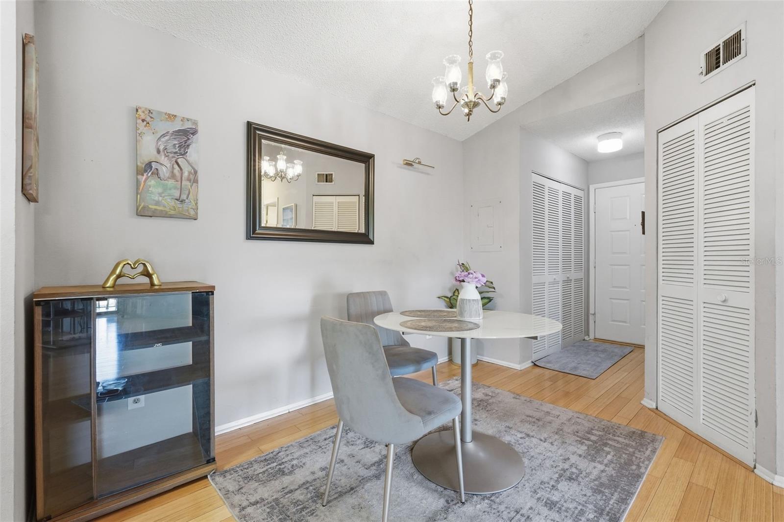 2067 HUNTERS GLEN DRIVE 339