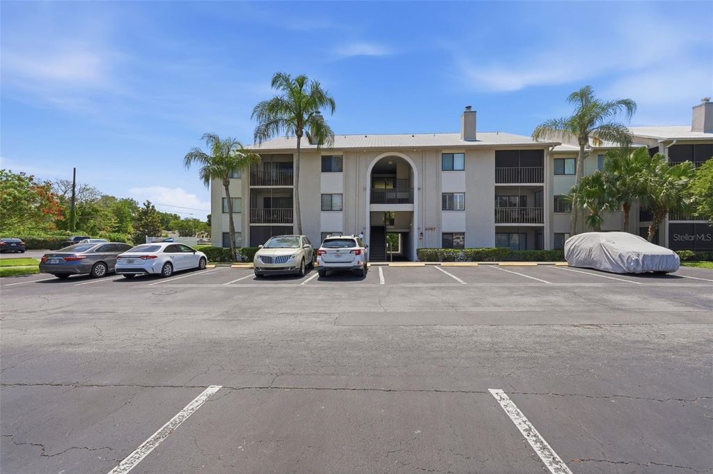 Photo of 2067 Hunters Glen Drive #339, Dunedin, FL 34698 (MLS # TB8503012)
