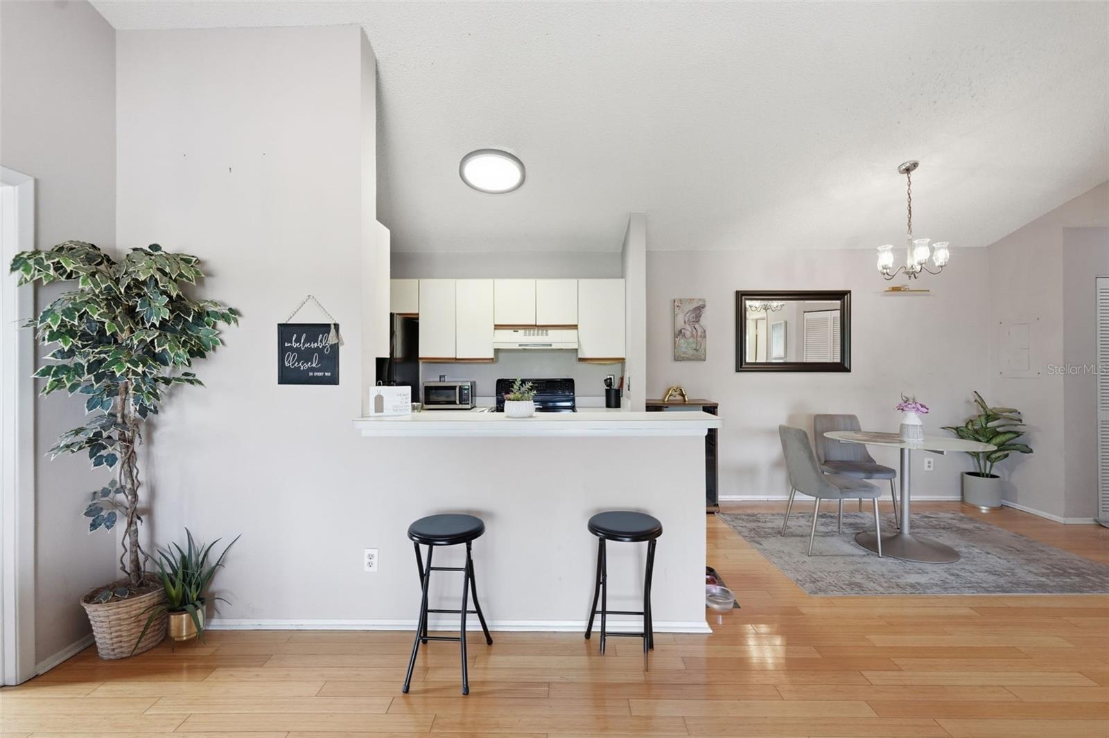 HUNTERS GLEN CONDO - Residential