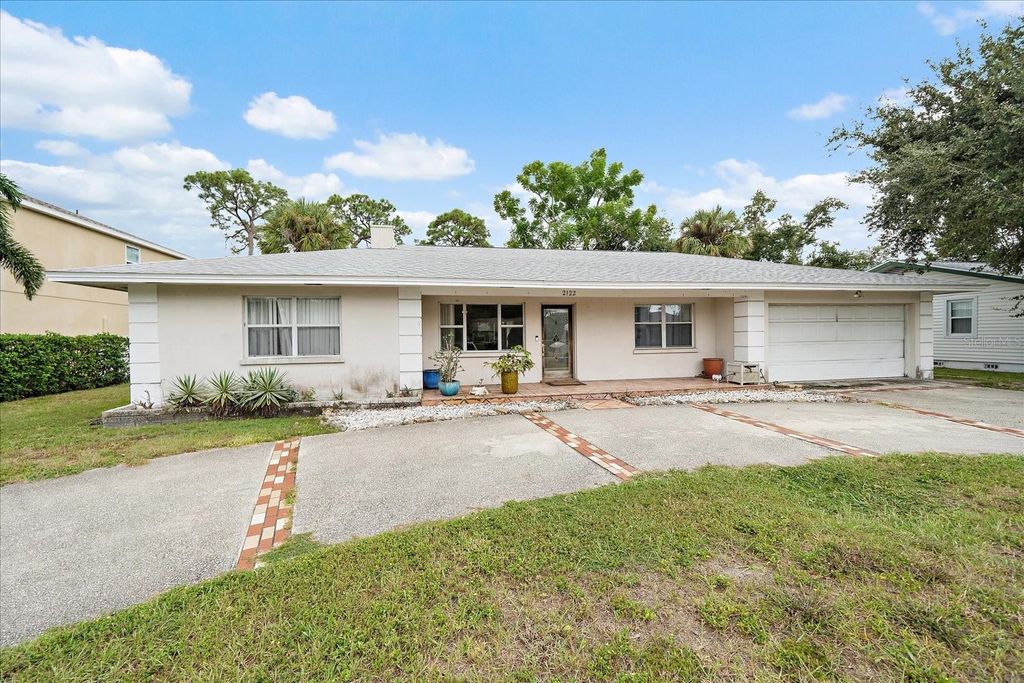 Photo of 2122 Waldemere Street, Sarasota, FL 34239 (MLS # A4667286)
