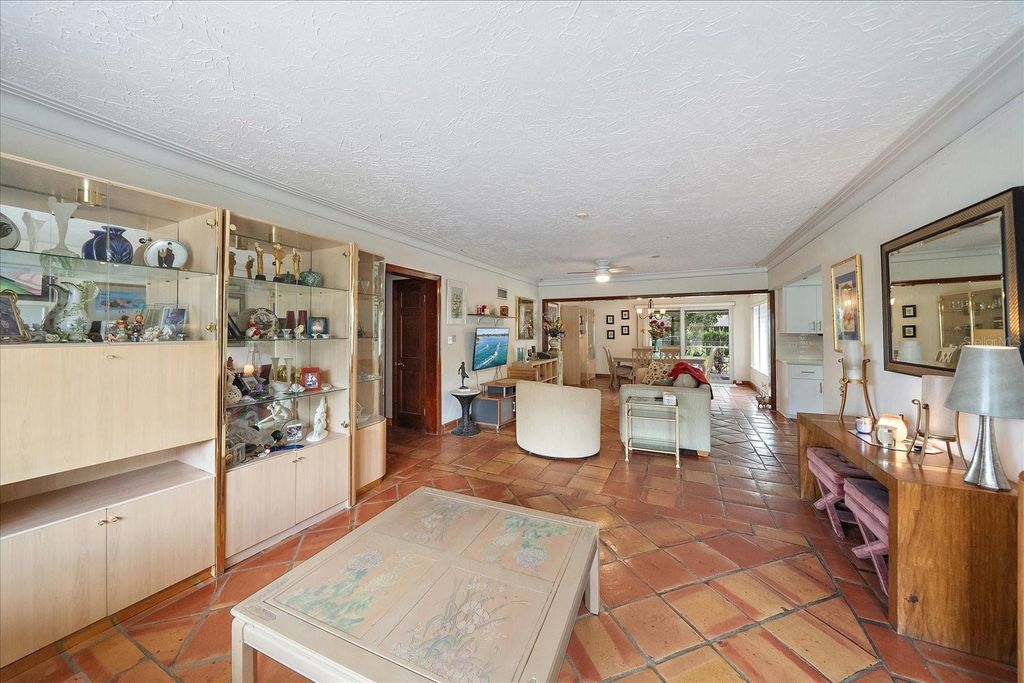 Photo of 2122 Waldemere Street, Sarasota, FL 34239 (MLS # A4667286)