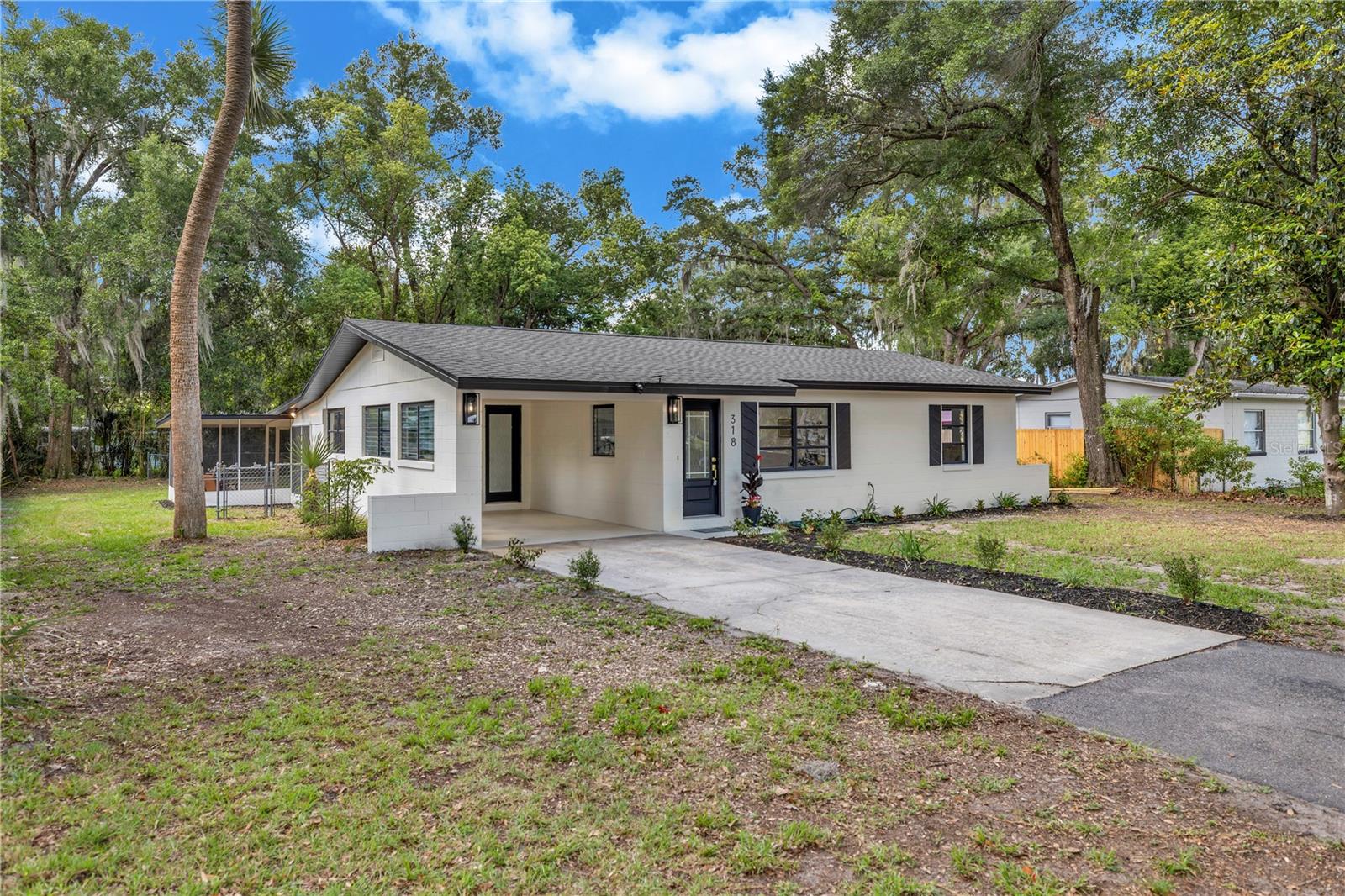 318 W PALMETTO AVENUE