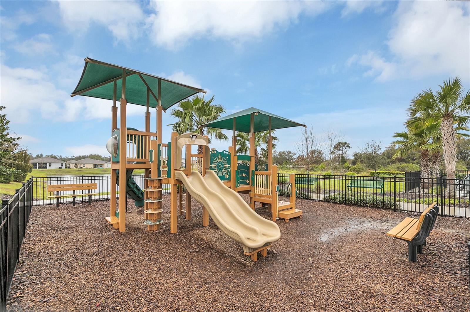 RIVERCREST AT NARCOOSSEE - Residential