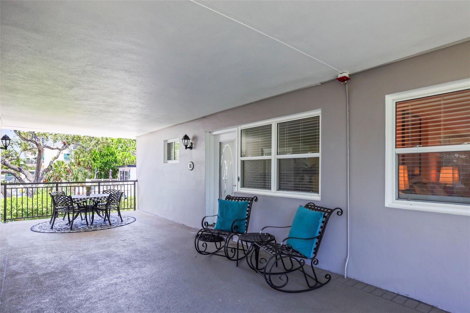 1101 VICTORIA DRIVE 22