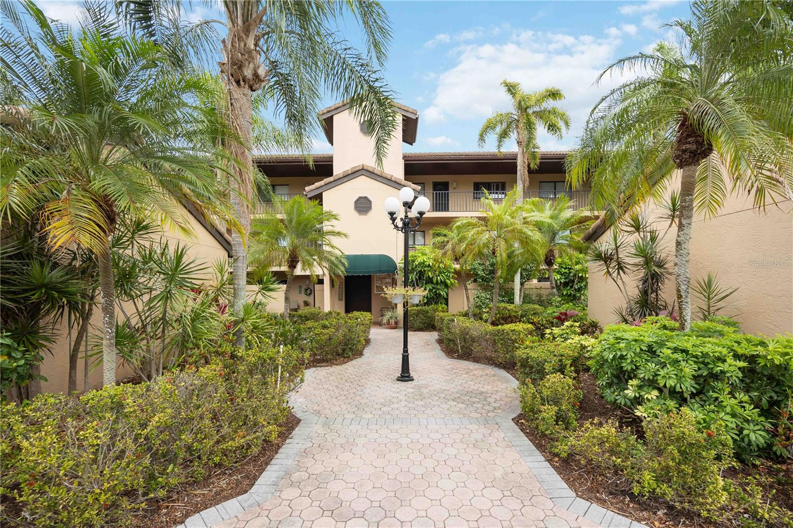 ASHTON LAKES 09 - Residential