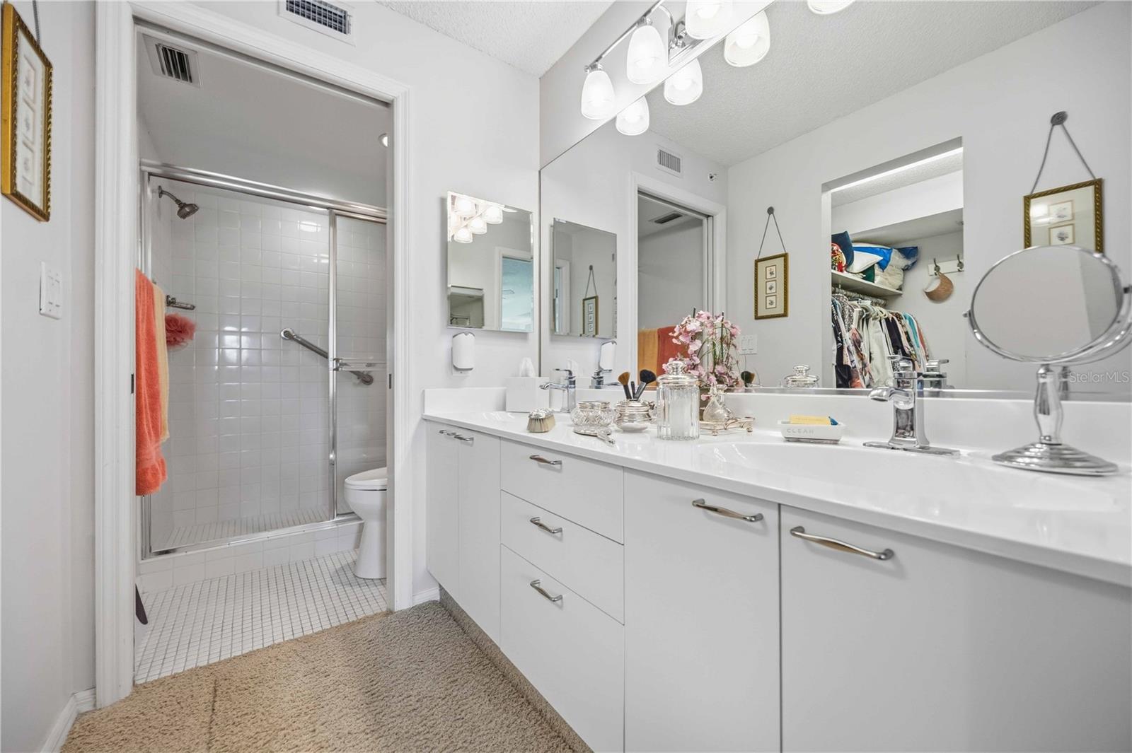 ASHTON LAKES 09 - Residential