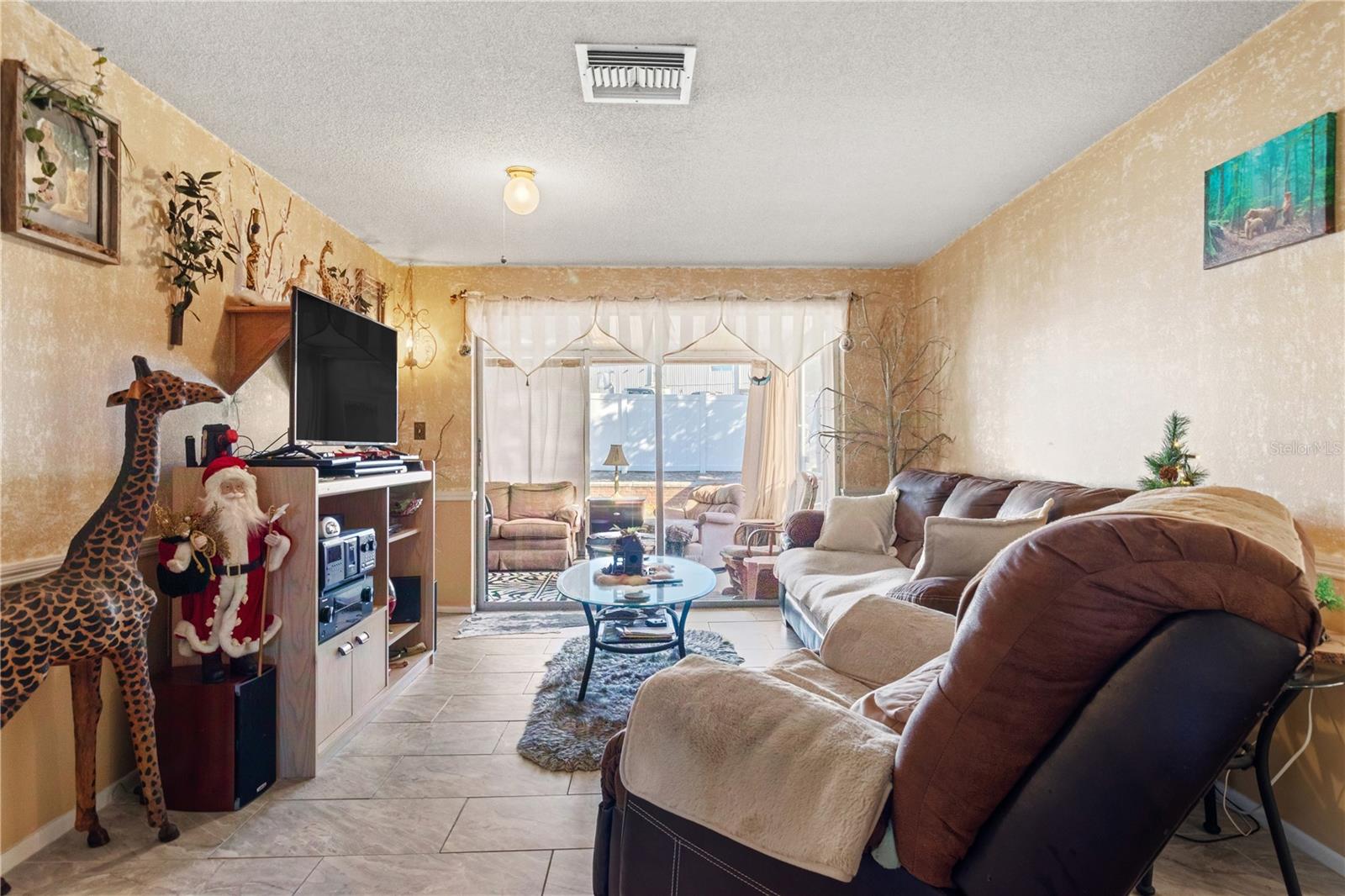 BEACON LAKES NORTH BAY VILLAGE - Residential