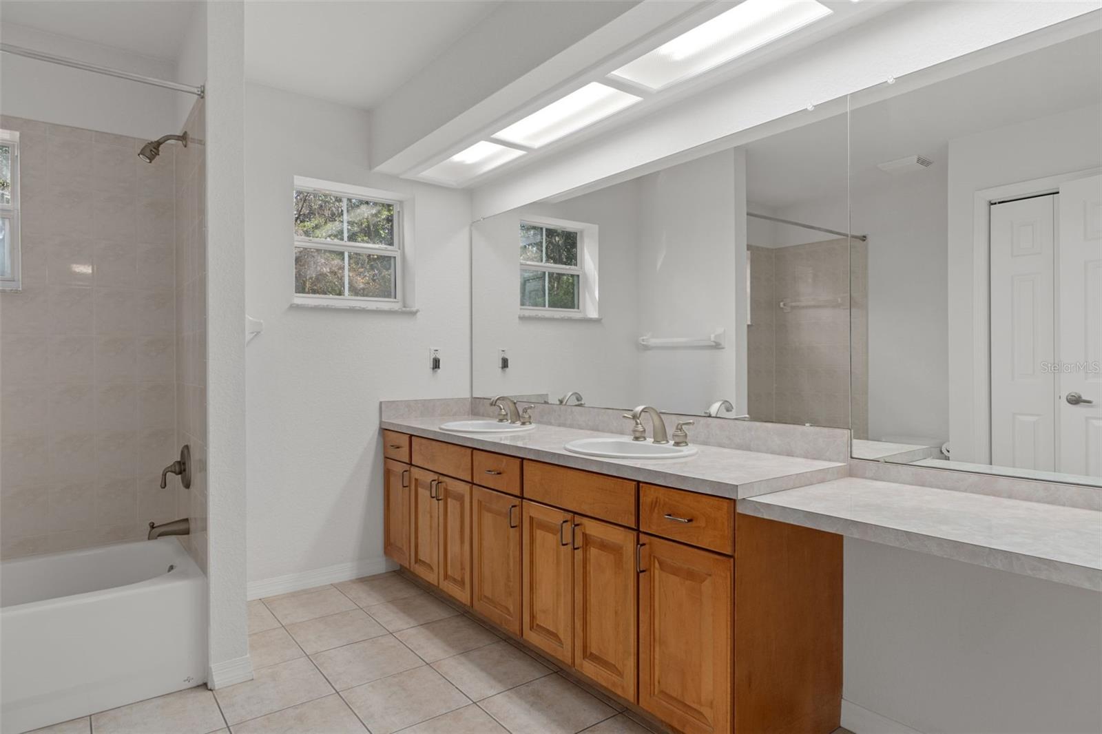 WILLIAM LANE - CLASS 1 SUB - Residential