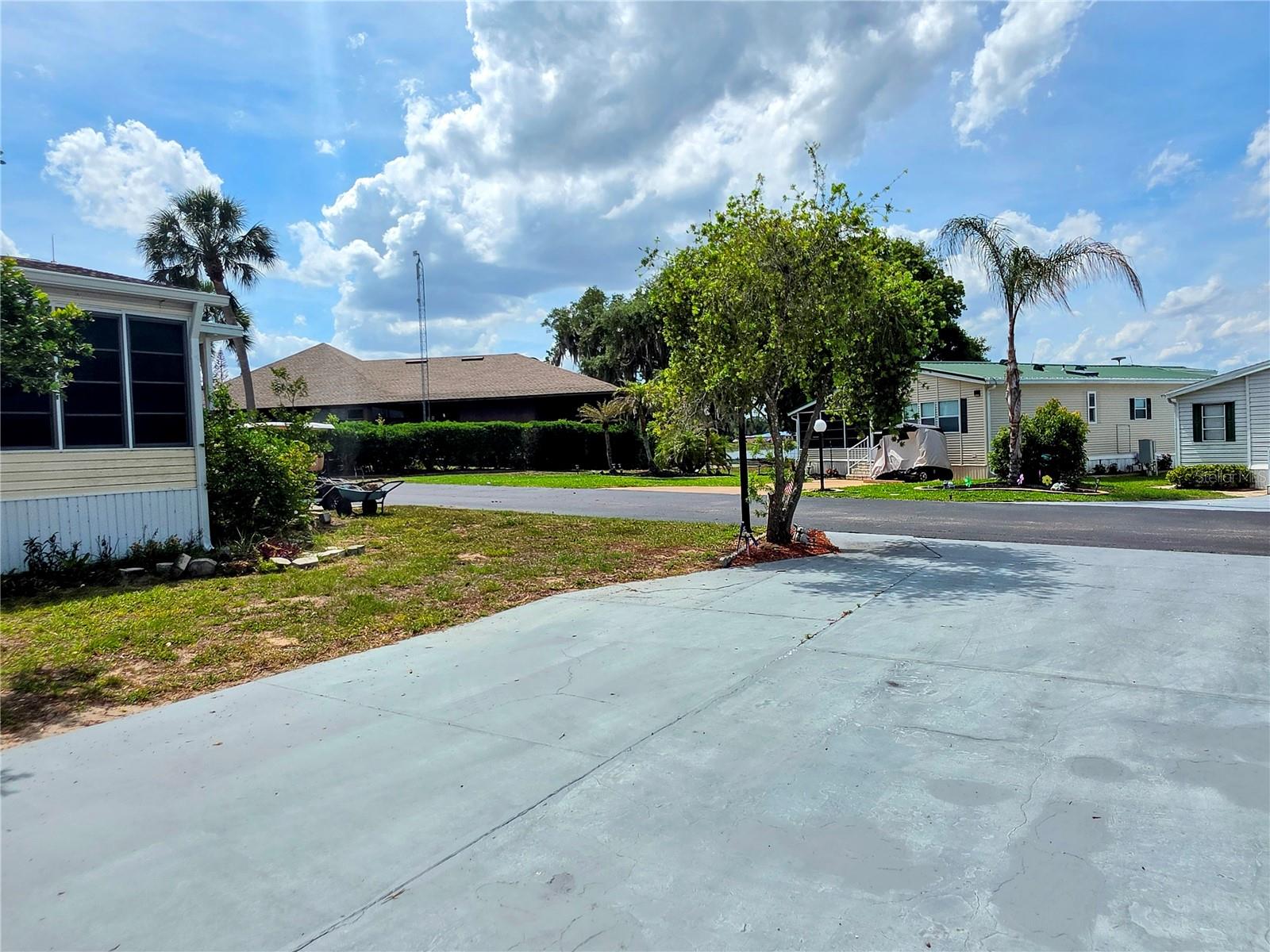 SOUTH SHORE RESORT AN RV CONDO - Land