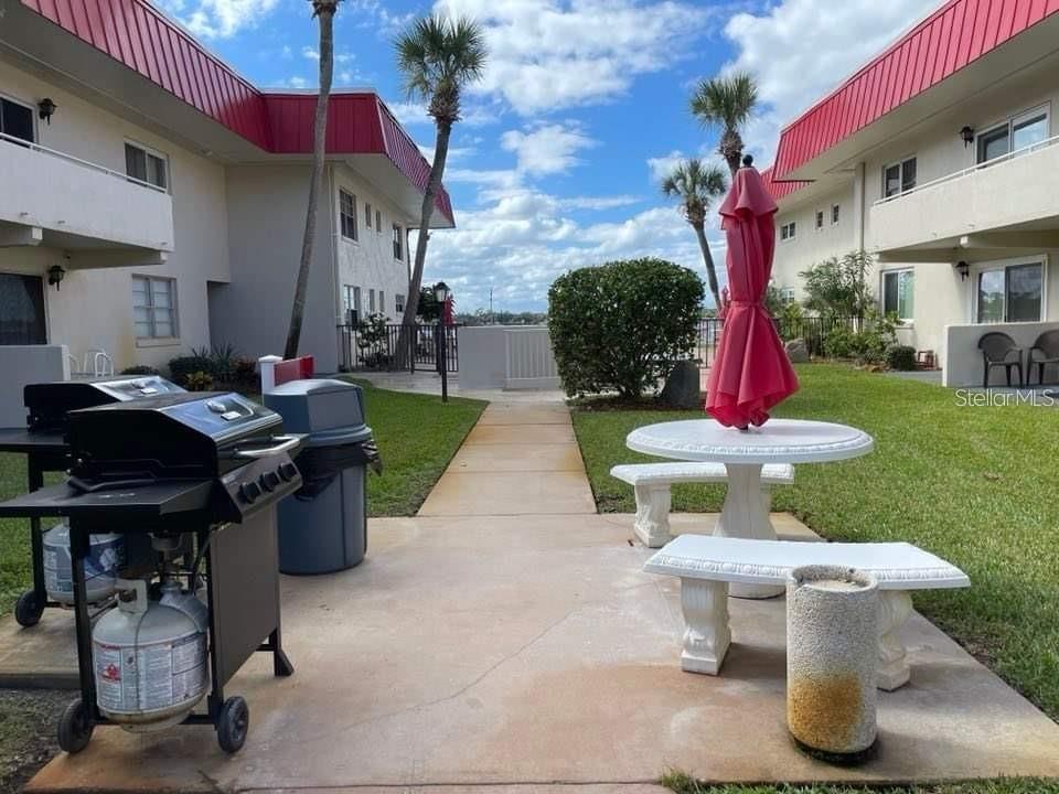 RIVERSIDE CONDO - Residential Lease